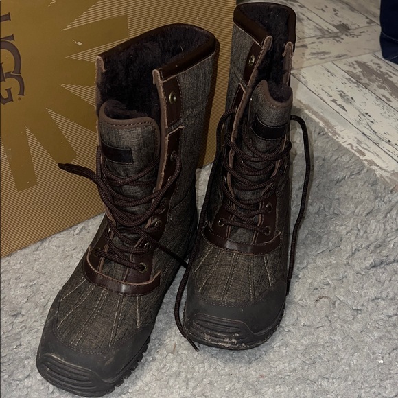 UGG Adirondack Fur Lined Event Waterproof Fabric Boot for Winter/Snow - Picture 3 of 5